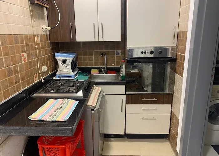 Beautiful 2-bedroom In Delta Apartment *