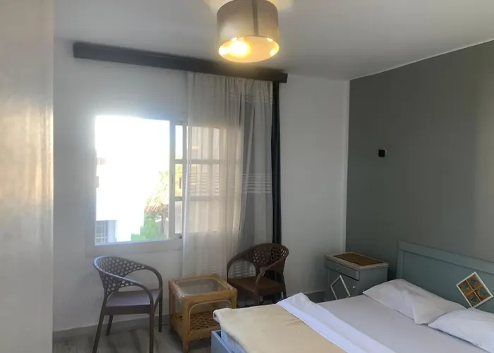 Apartment Beautiful 2-bedroom In Delta *