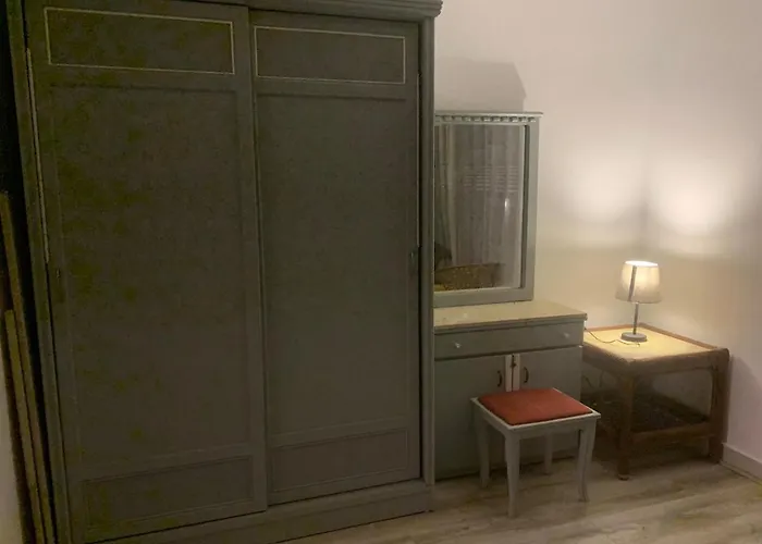 Beautiful 2-bedroom In Delta Apartment *